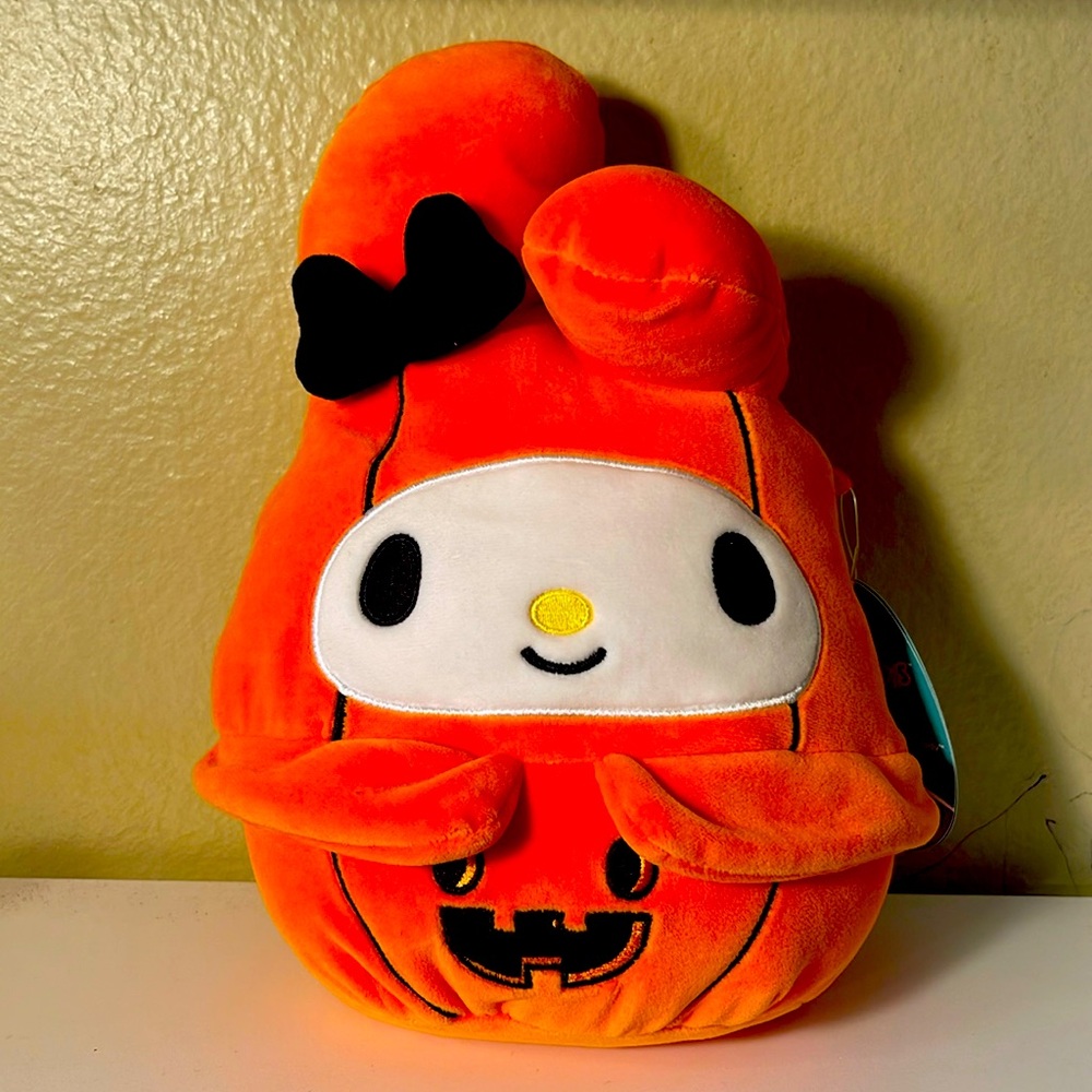 Limited time Squishmallows Halloween My Melody Plush 8 in.  NWT Cute!!